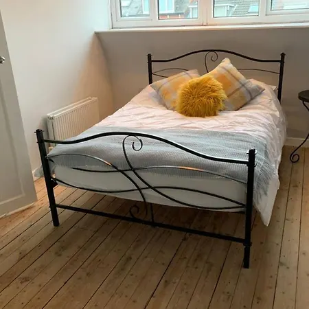 Holiday home Two Hoots